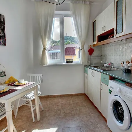 Terrace - Three Bedrooms Center Διαμέρισμα